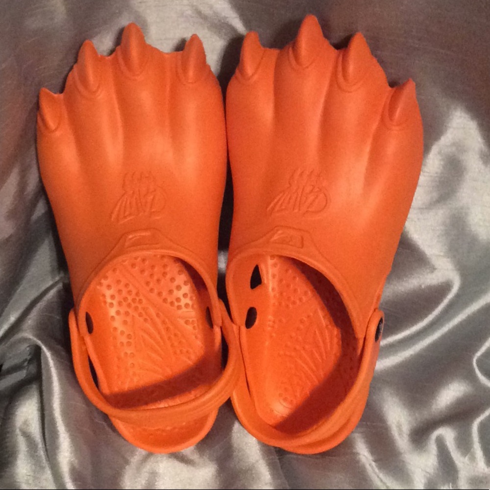 Orange CLAWZ sandals, easy cleanup lightweight NWT